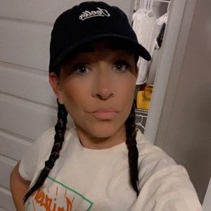 Meet your Posher, Caroline